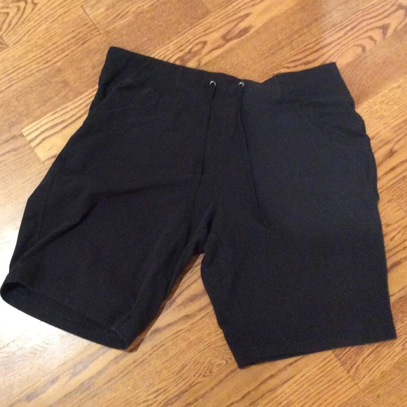 8 Shorts (Plus Size)!!! Only $5 each! If you want specific ones comment $6 each - Picture 16 of 16